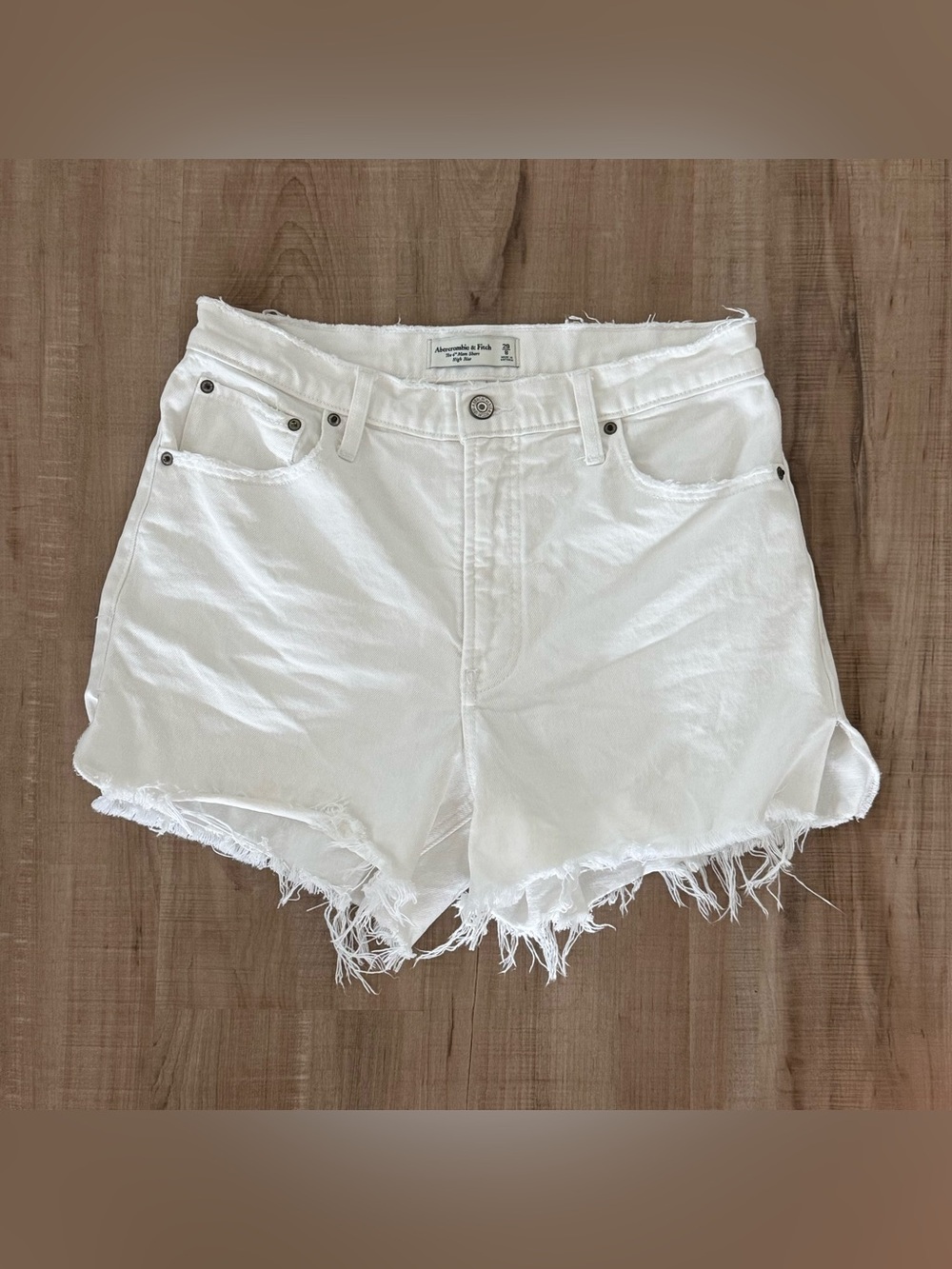 Abercrombie & Fitch White Distressed Denim Cutoff Shorts, Size 8